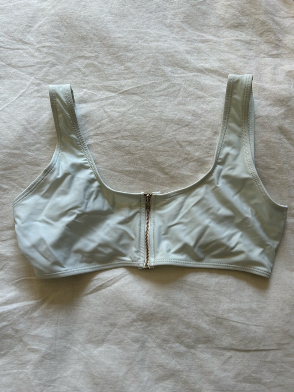 🎀Front-Zip Scoop Bikini Top